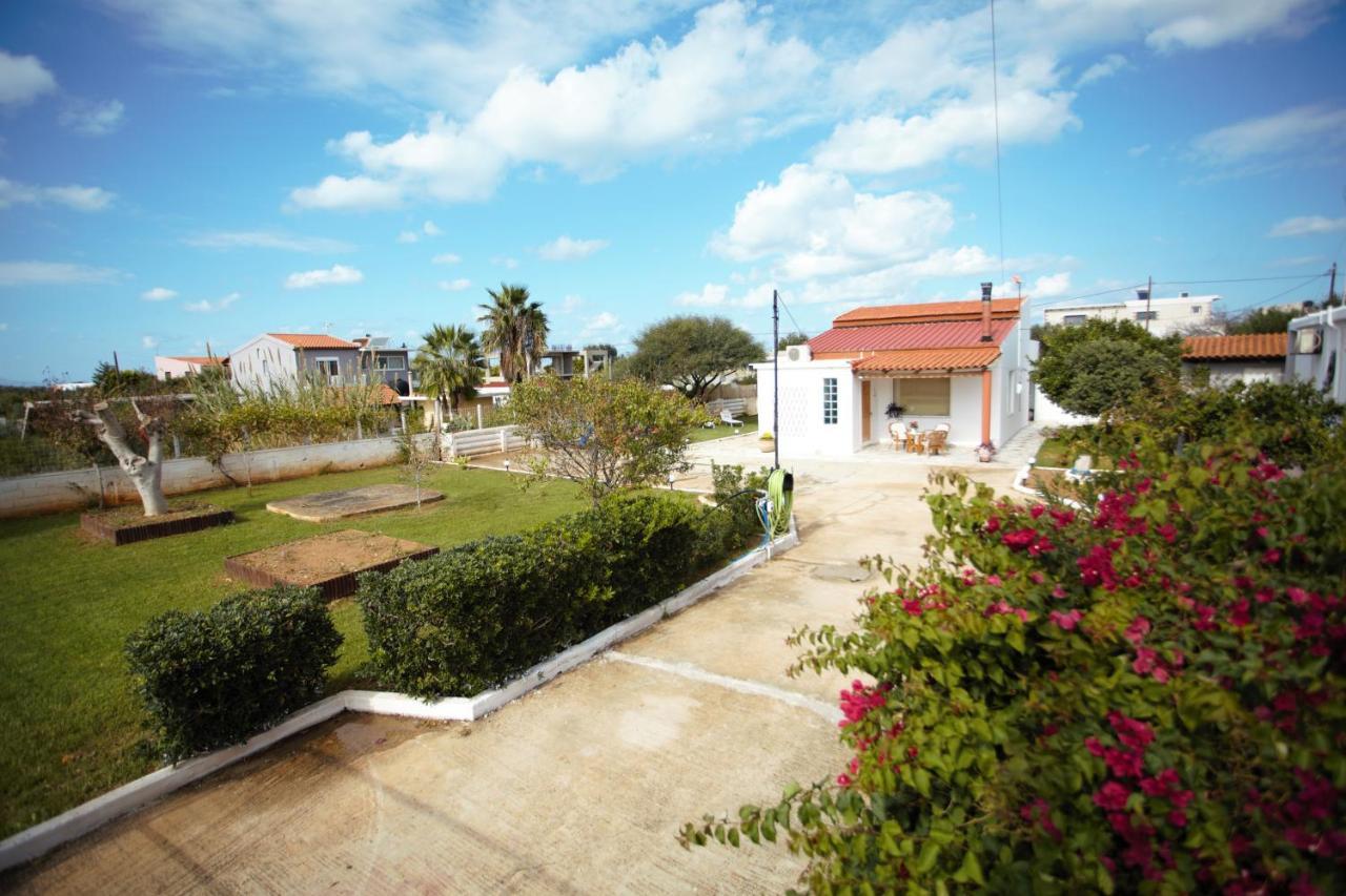Stavrós Evas House 7 Mins Walk To Beachヴィラ エクステリア 写真